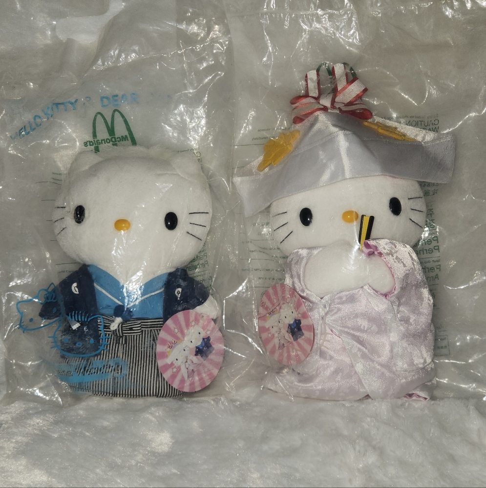 VTG McDonald's x Sanrio Hello Kitty & Dear Daniel Japanese Wedding Plush Dolls